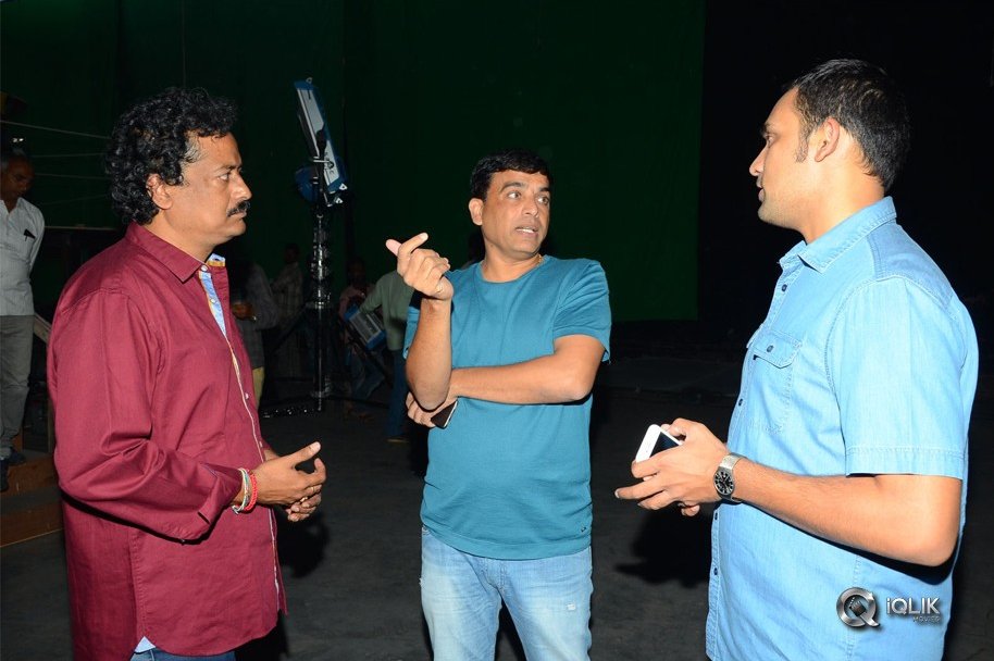 Srinivasa-Kalyanam-Trailer-Launched-By-Mahesh-Babu